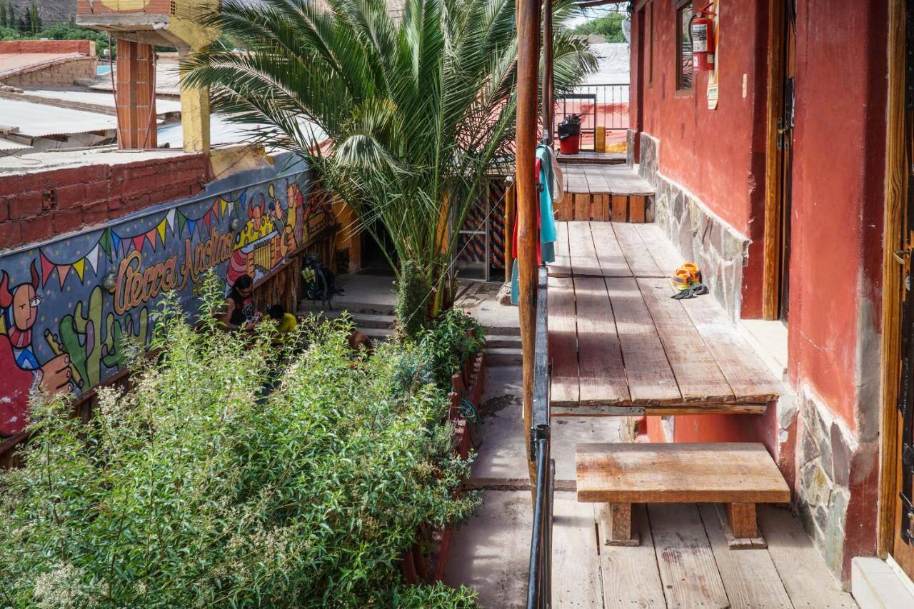 Tierra Andina Hostel Tilcara Bagian luar foto